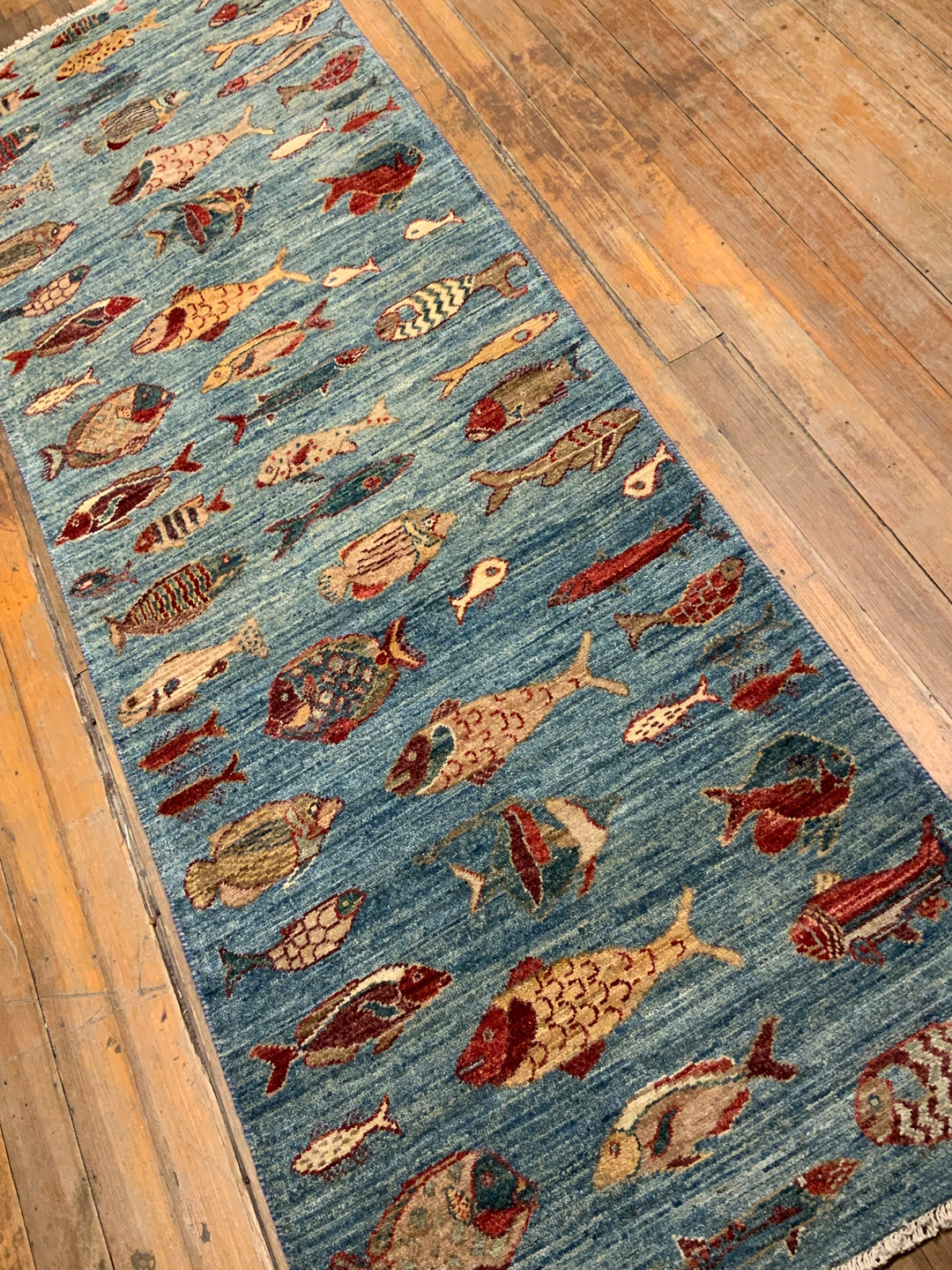 Fish Rug ラグ　174x128 Fish Rug 8 x 2.8 – Zephyr Rugs