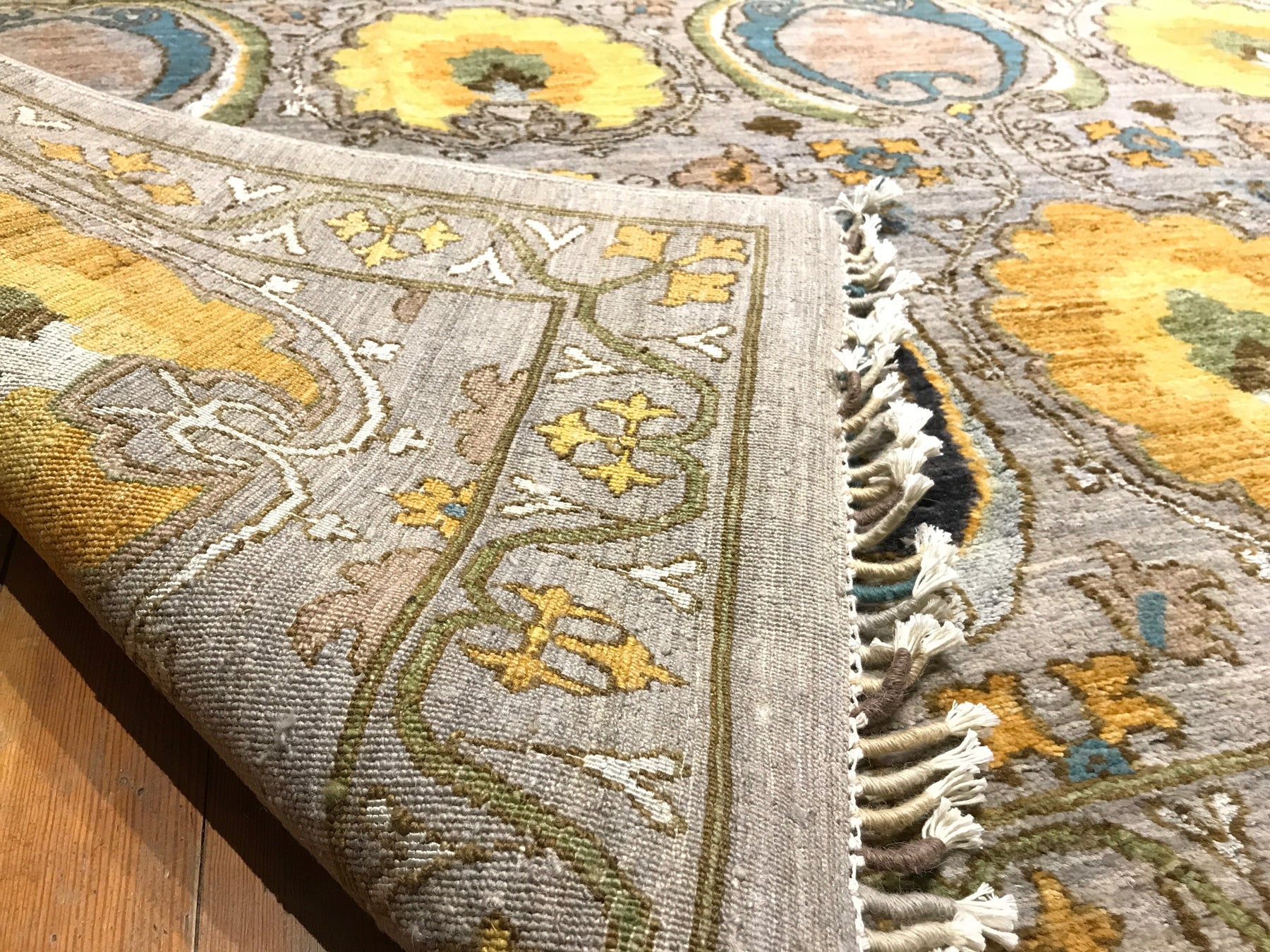 Floral Arts & Craft Rug – Zephyr Rugs